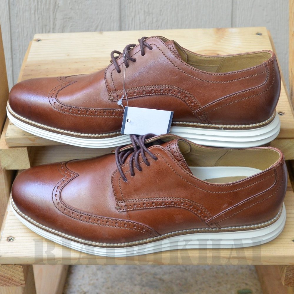 BROWN Men's ØriginalGrand Wingtip Oxford - Picture 2 of 7